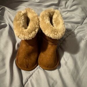 Hotcakes size 4 baby/toddler Booties